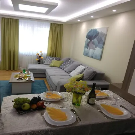 Apartament Montis *